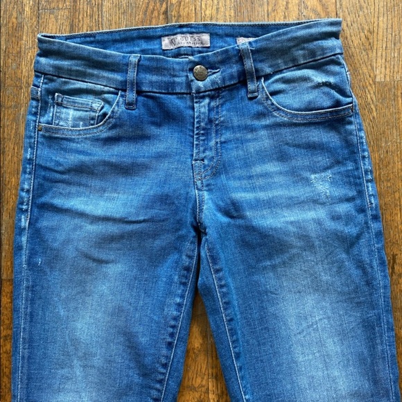 Guess Curvy Sophia Skinny Jeans - Picture 2 of 5